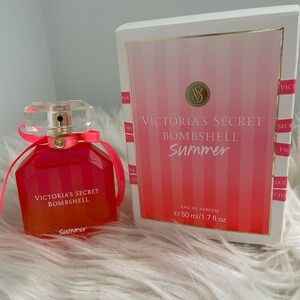 Victoria’s secret Bombshell summer fragrance perfume